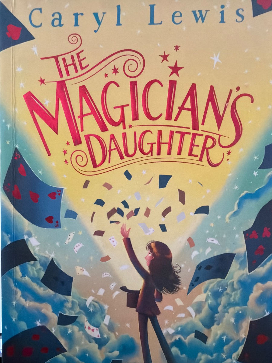 Обложка книги Magician's Daughter